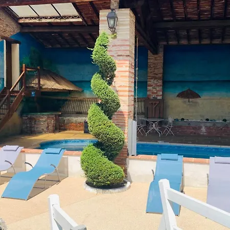 Holiday home Au Clos Georges , Piscine Et *