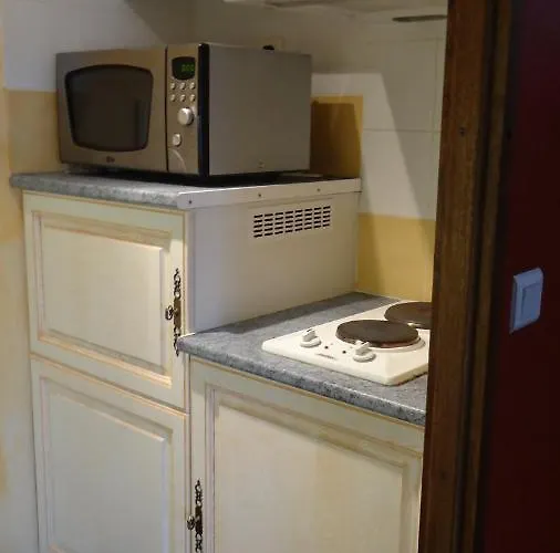 Au Clos Georges , Piscine Et Holiday home Saint-Jory