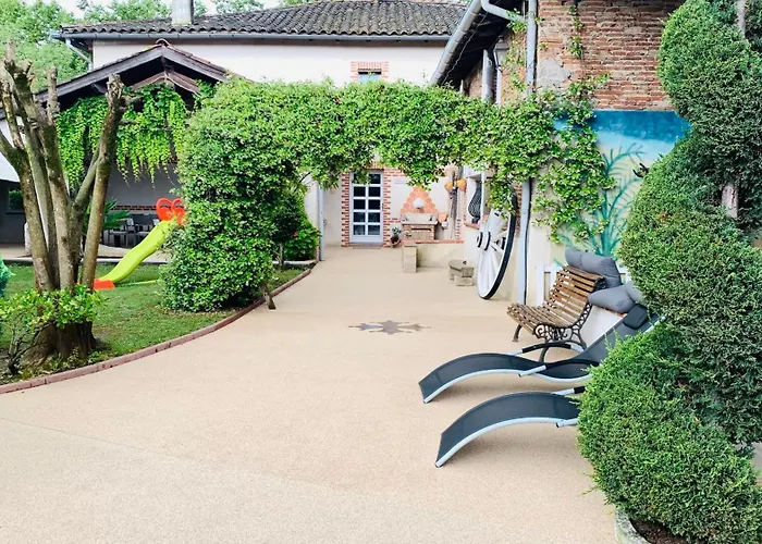 Holiday home Au Clos Georges , Piscine Et *