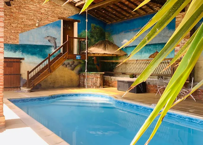 Au Clos Georges , Piscine Et Saint-Jory